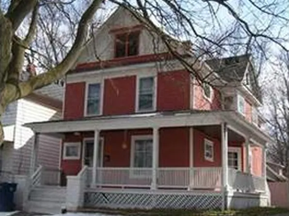 47 Elmwood Ave, Lockport, NY 14094