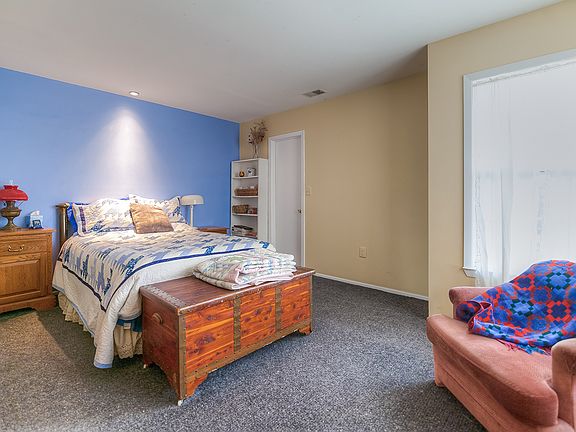 Master bedroom 1