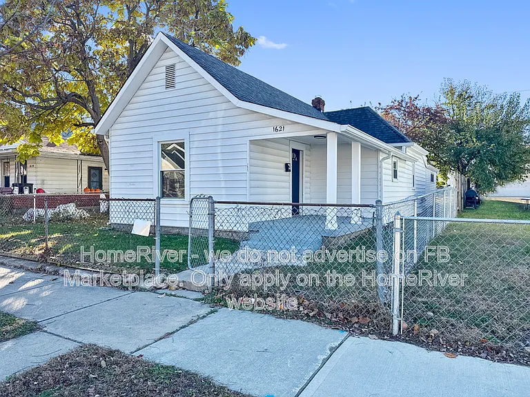 1621 E Kelly St — Photo 22