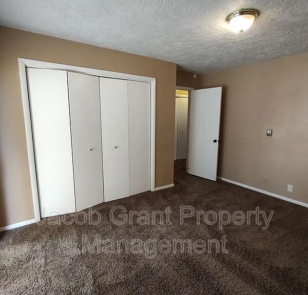 2215 Gail Dr — Photo 10