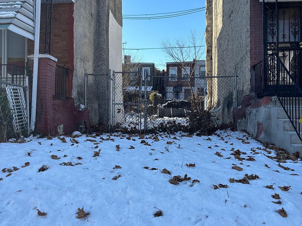 2nd image of 1428 N Allison St
