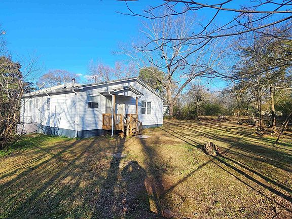 2nd image of 412 Avalon Park