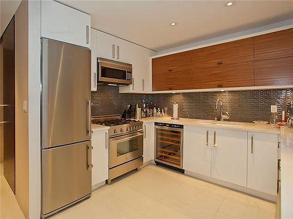 2nd image of 302 Garfield Pl APT 3