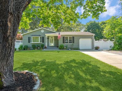 30 Lincoln Avenue, Port Jefferson Station, NY, 11776