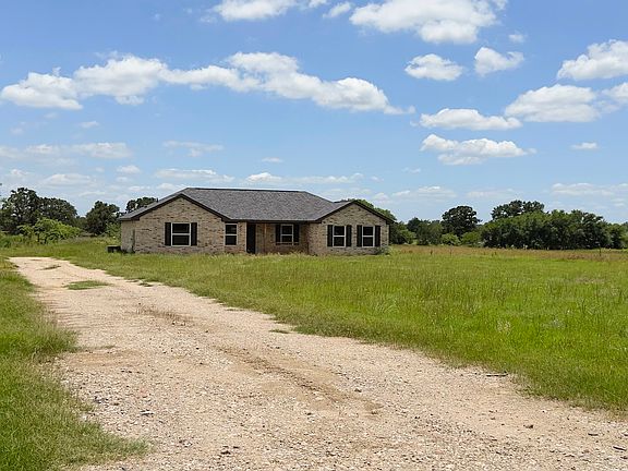 2nd image of 2607 Vz County Road 2403