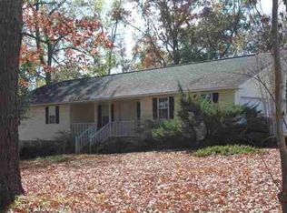 1378 Lakeview Rd, Byron, GA 31008