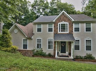 103 Spruce Ln, East Stroudsburg, PA 18302