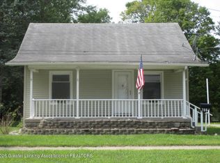 708 Green St, Grand Ledge, MI 48837