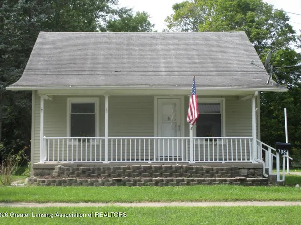 708 Green St, Grand Ledge, MI 48837