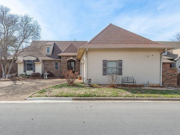 3rd image of 8605 Interlochen Drive