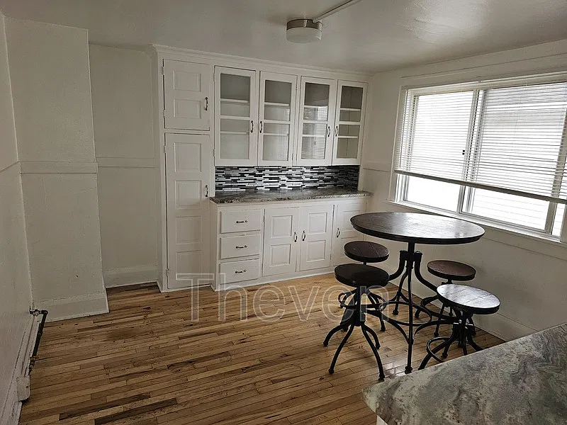 2 bed, 1.0 bath, 750 sqft, $1,375 — Photo 1