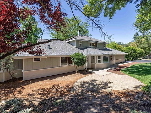 3rd image of 3632 Ravenwood Ln