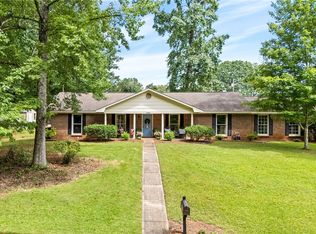 2200 N Hills Dr, Opelika, AL 36801