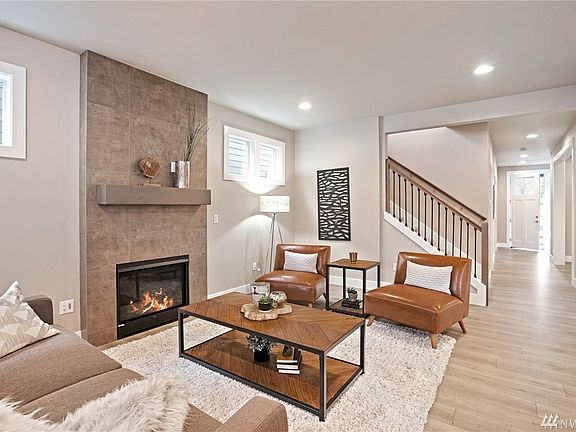 3rd image of 12009 91st Avenue Ct E