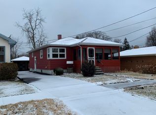 213 S Jefferson St, Lockport, IL 60441