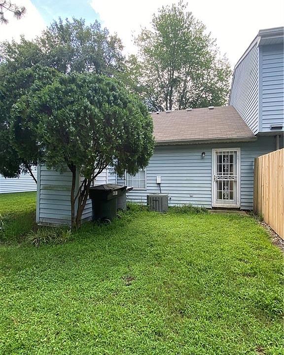 2nd image of 638 Hollomon Dr