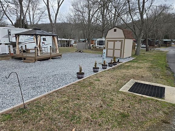 4th image of 155 Fishtail Cir #246