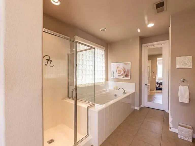 73447 Travers St — Photo 18