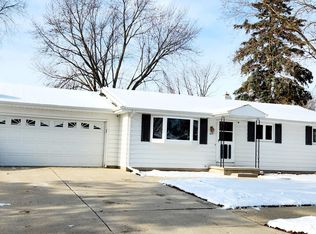 1809 Chapman Ave, Fond Du Lac, WI 54937