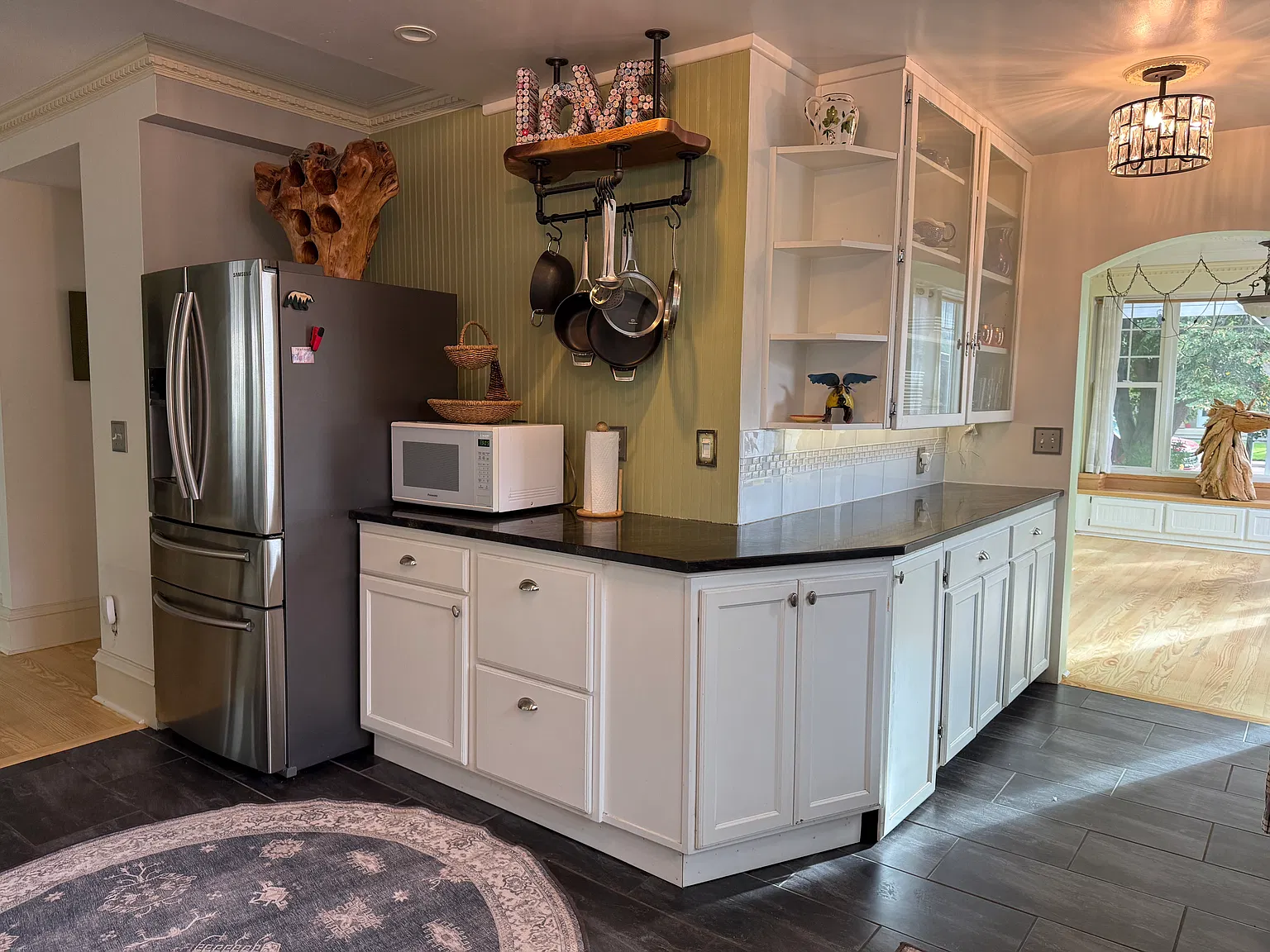 4 bed, 2950 sqft, $3,995 — Photo 4