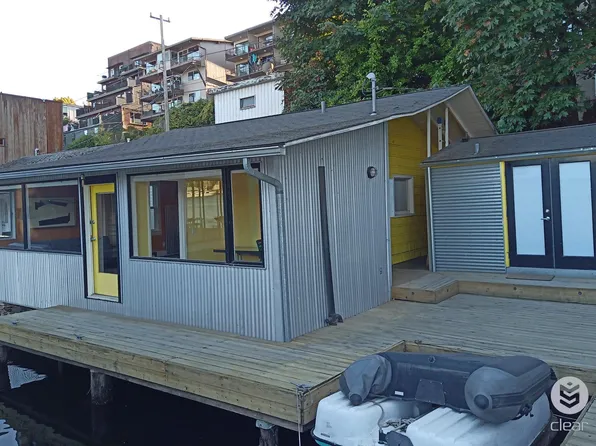 3246 Portage Bay Pl E #B, Seattle, WA 98102