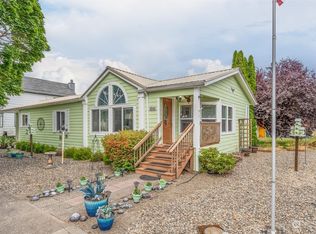 142 3rd Ave SW, Castle Rock, WA 98611