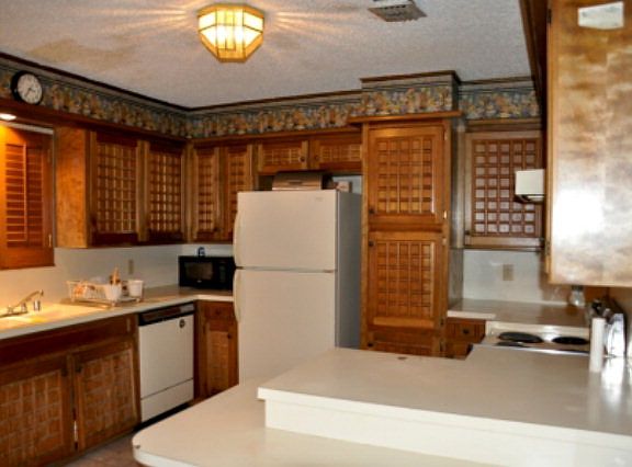 4th image of 7508 Avenue V