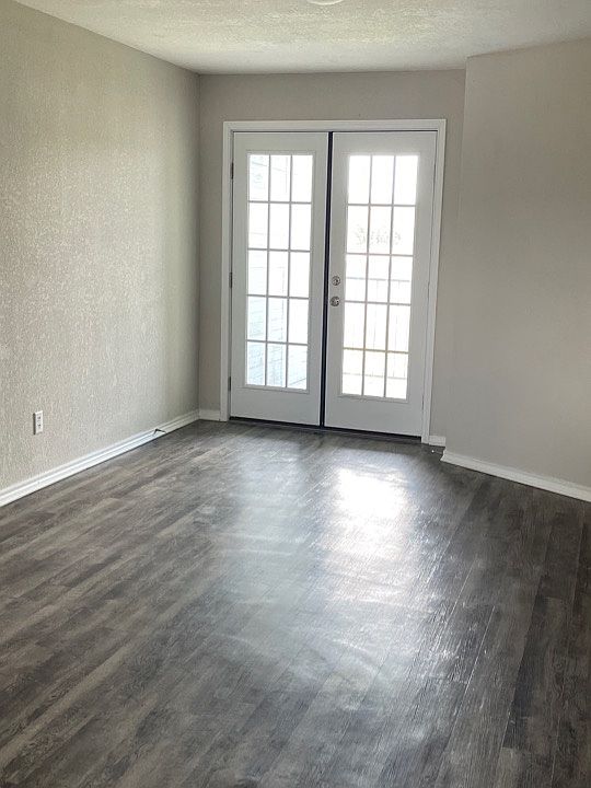 1st image of 146 W Lake Dr #406