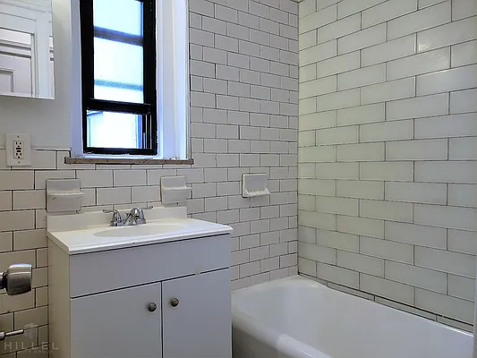 Rented by Hillel Realty Group | media 8