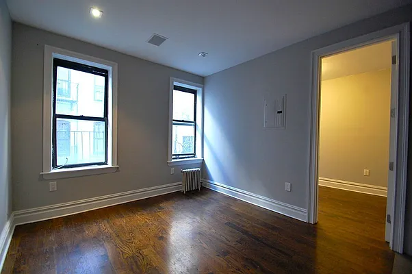 Rented by Uptown Flats LLC | media 9