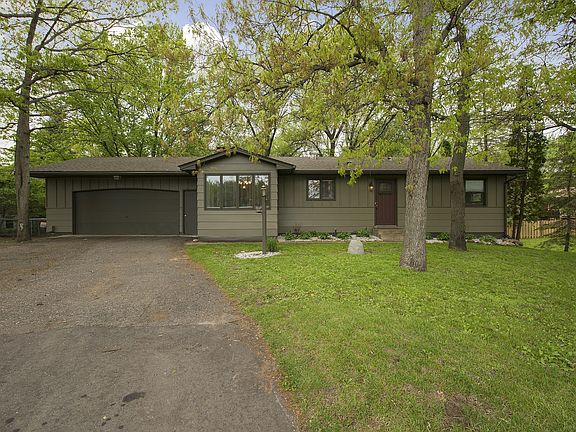2nd image of 13990 Lexington Ave NE