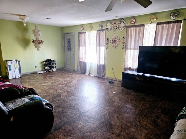 1305 Ritchie Ave, Enid, OK 73703