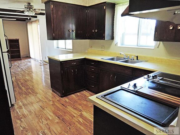 4th image of 3680 S Ross Ave