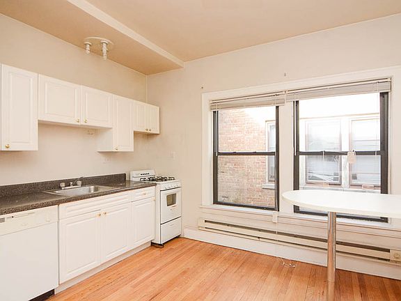 4th image of 1033 Dempster St APT 3E