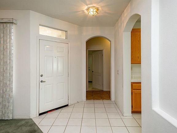 5th image of 11102 Sandy Ln