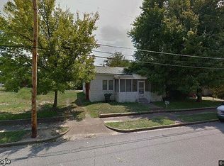 324 Elizabeth St, Paducah, KY 42003