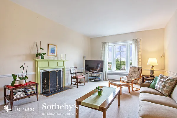 Sold by Terrace Sotheby's International Realty | media 26