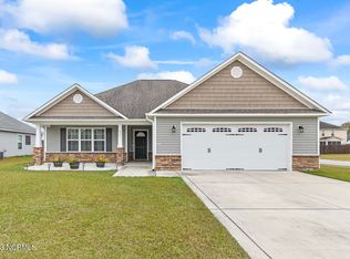845 Dynasty Dr, Jacksonville, NC 28546