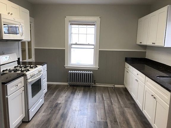 3rd image of 55 Glover Ave APT 3