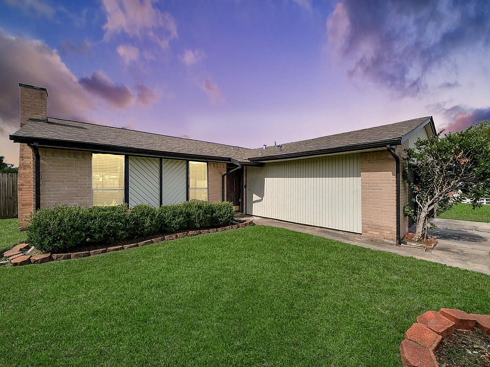 1st image of 7023 Maczali Dr