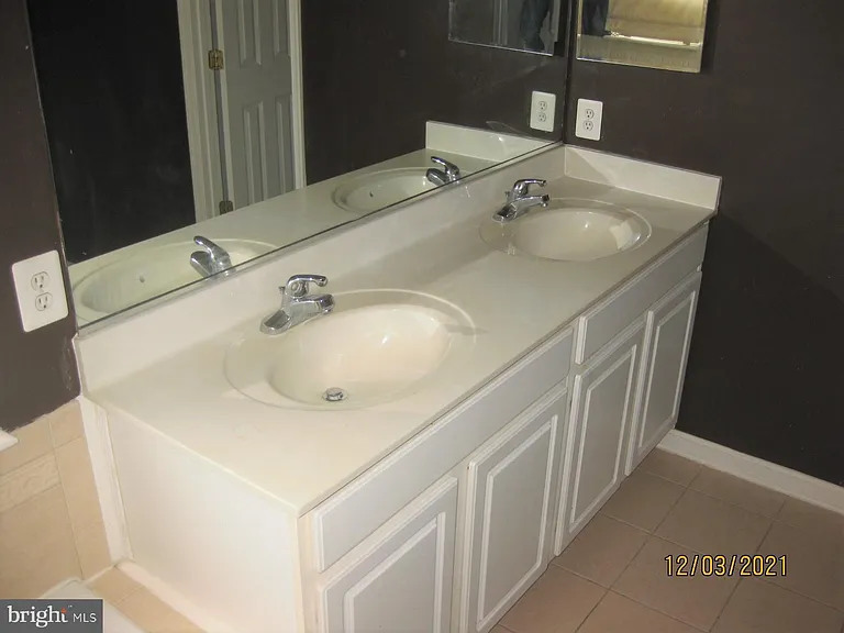48 Battlefield Dr — Photo 28