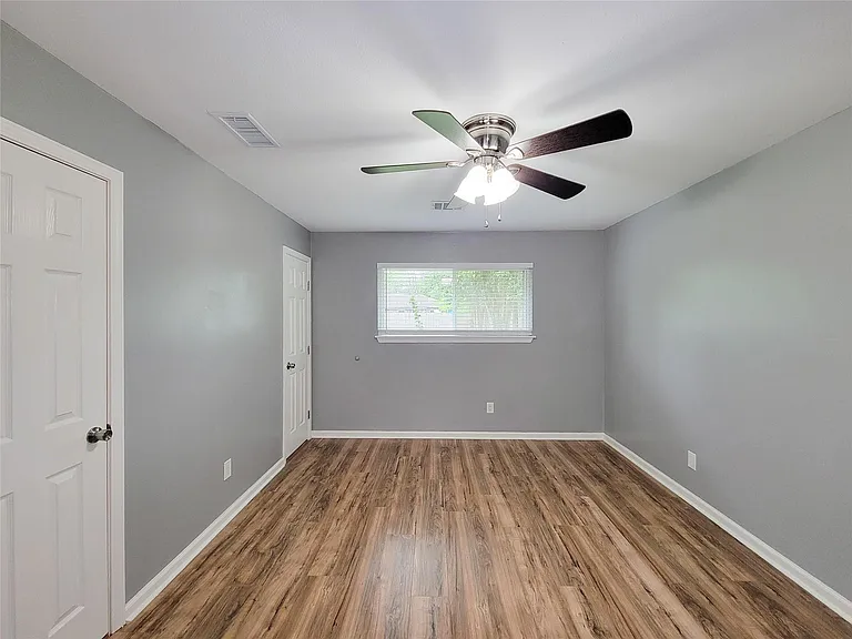 5846 Ettrick Dr — Photo 15