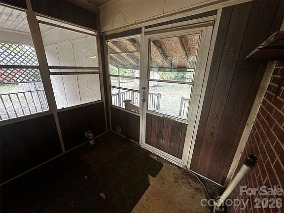 5th image of 1093 Evans Mill Rd