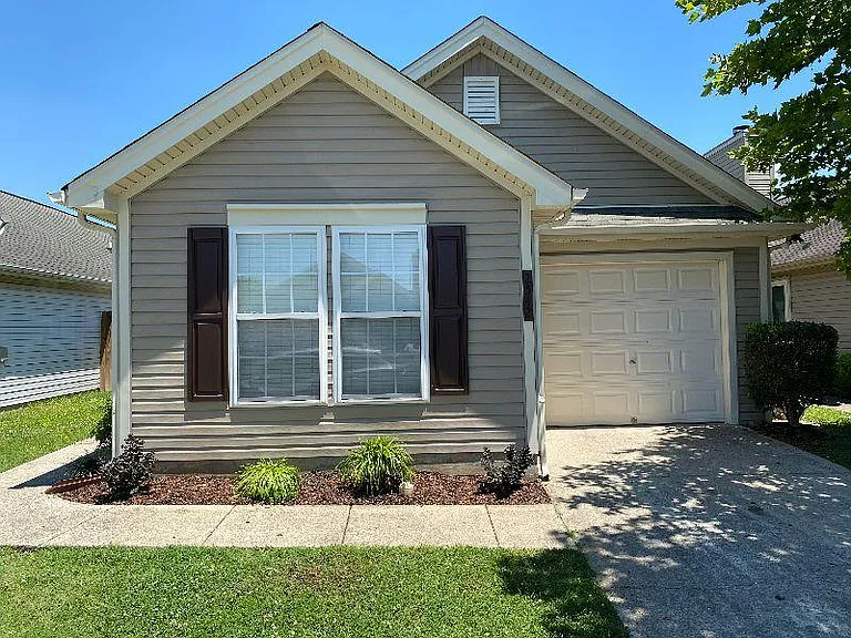 2542 Sonar St — Photo 1