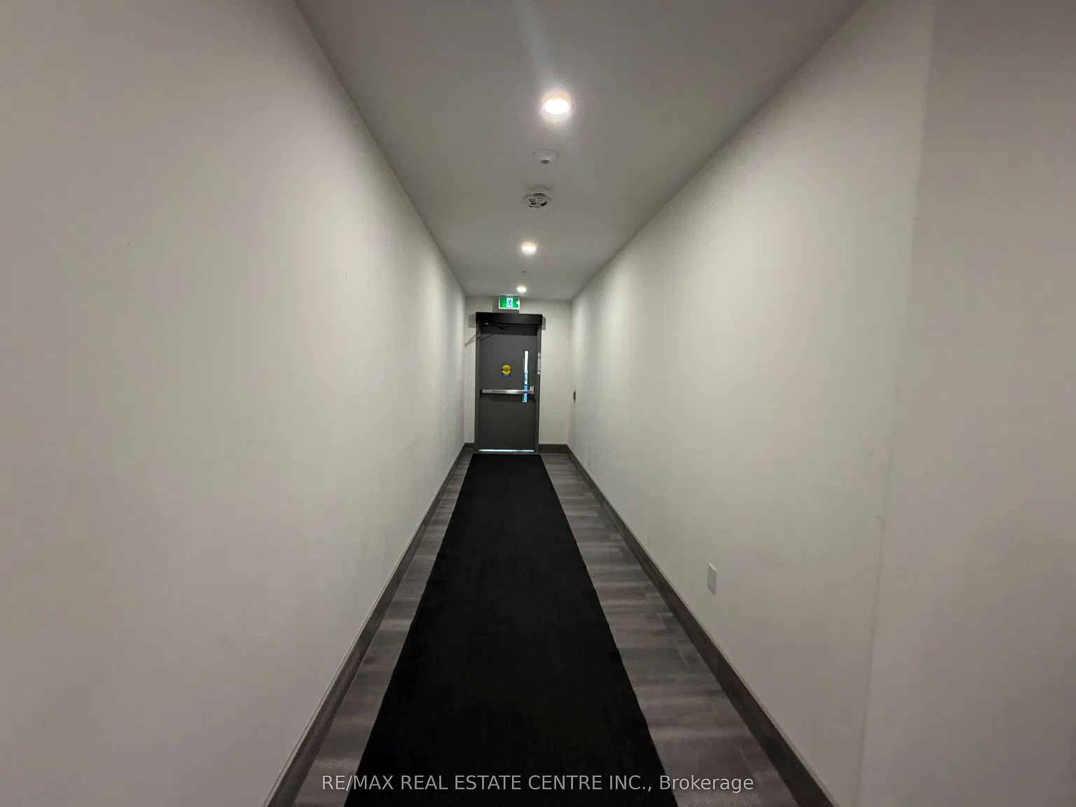 3 bed, $3,000 — Photo 4