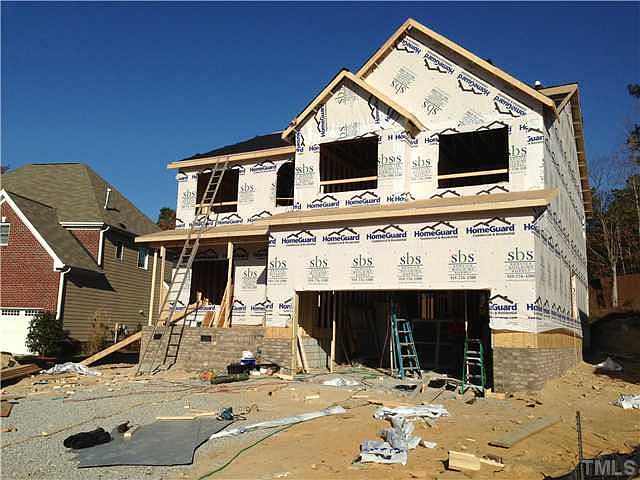 2nd image of 310 Knollcrest Ln