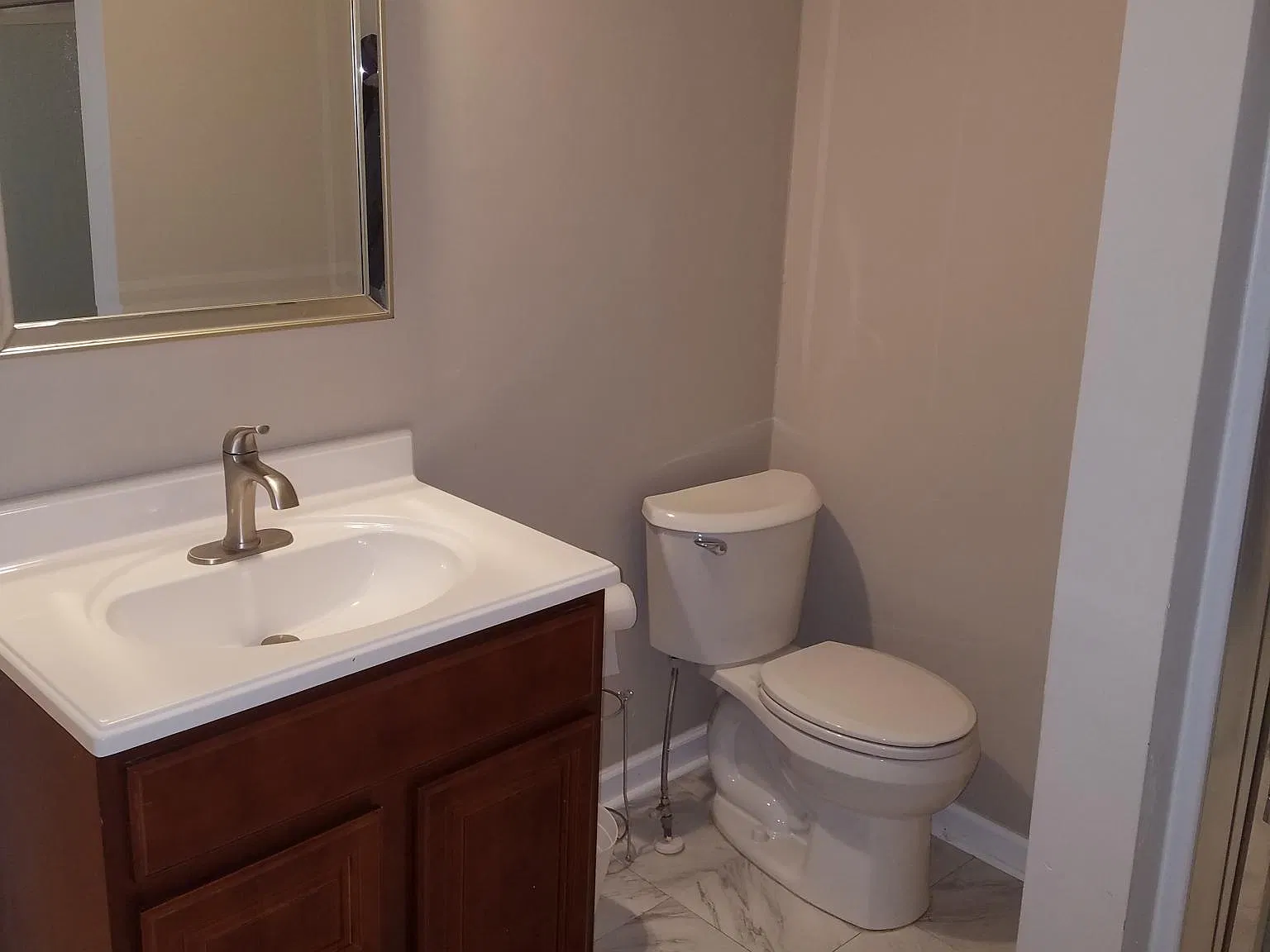 1 bed, 1.5 bath, 1200 sqft, $1,600 — Photo 4
