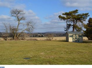 737 Towerview Dr, Newtown, PA
