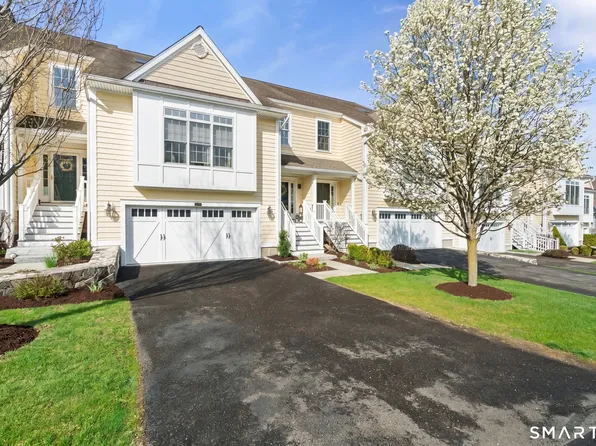 46 Great Heron Lane #46, Brookfield, CT 06804