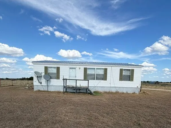 1043 S Vicha Rd, Axtell, TX 76624